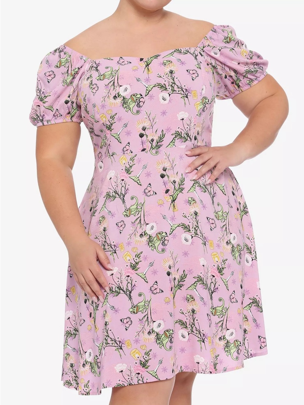☀️ Best Day Ever! Hot Topic Disney Tangled Pascal Floral Sweetheart Dress